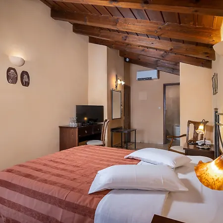 Palazzino Di Corina מלון