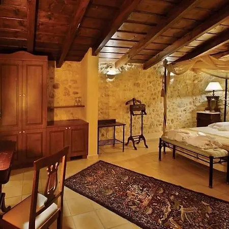 מלון Palazzino Di Corina 4*